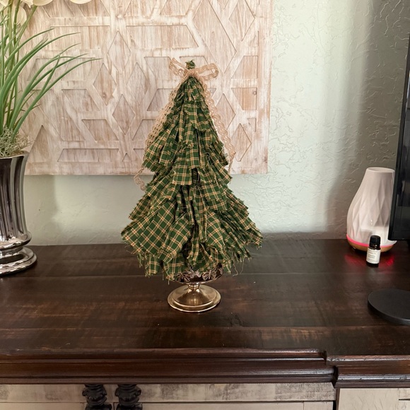 Handmade Cloth Christmas Tree Decor and Gifts - Picture 12 of 13